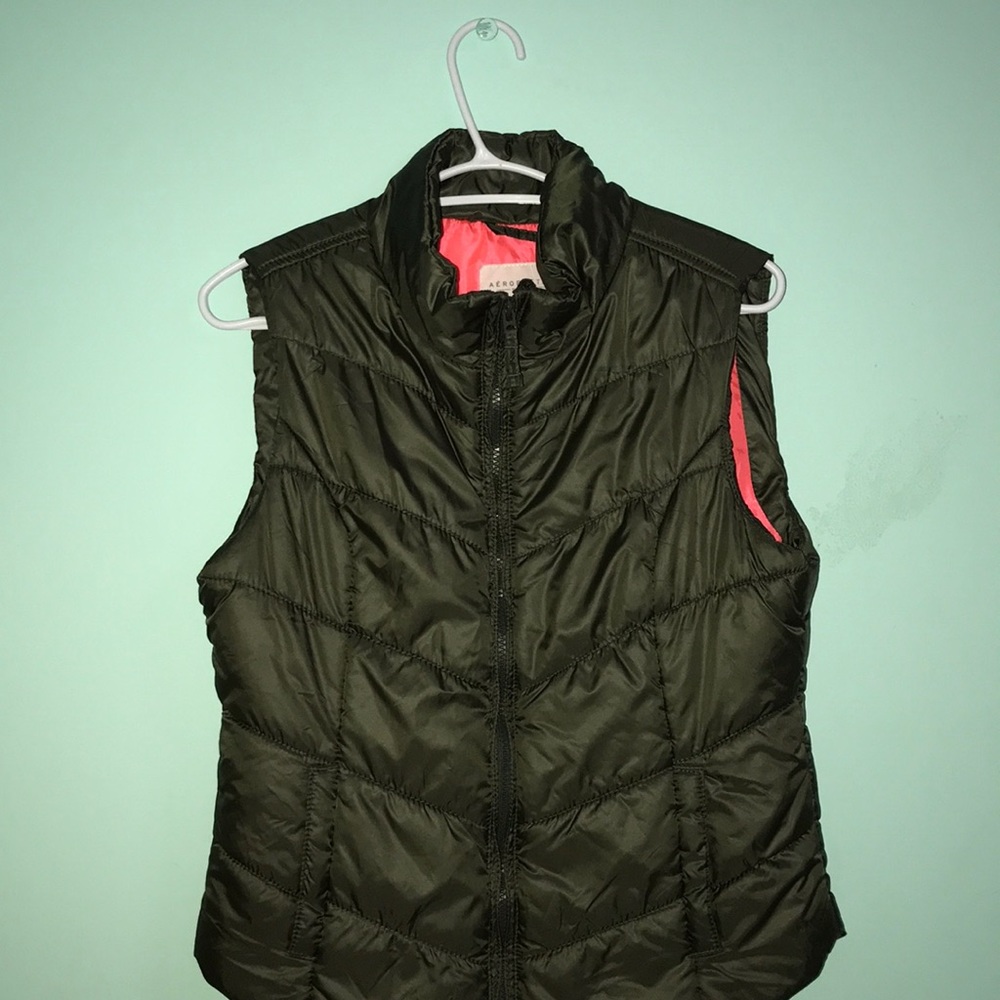Army green puffer vest